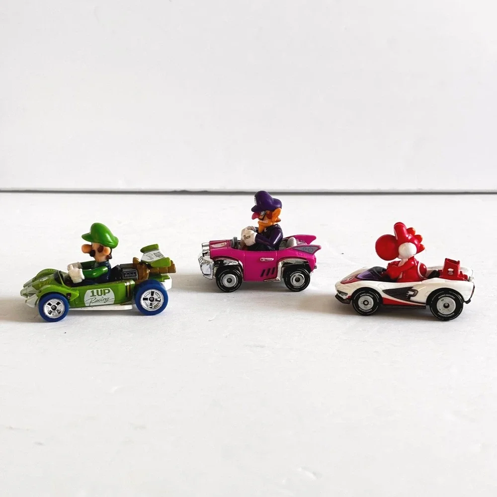 Hot Wheels‎ Mario Kart Diecast Car Lot Luigi Waluigi Yoshi 1/64 Scale Nintendo